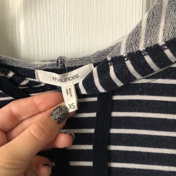 Floral striped hoodie - Picture 3 of 3